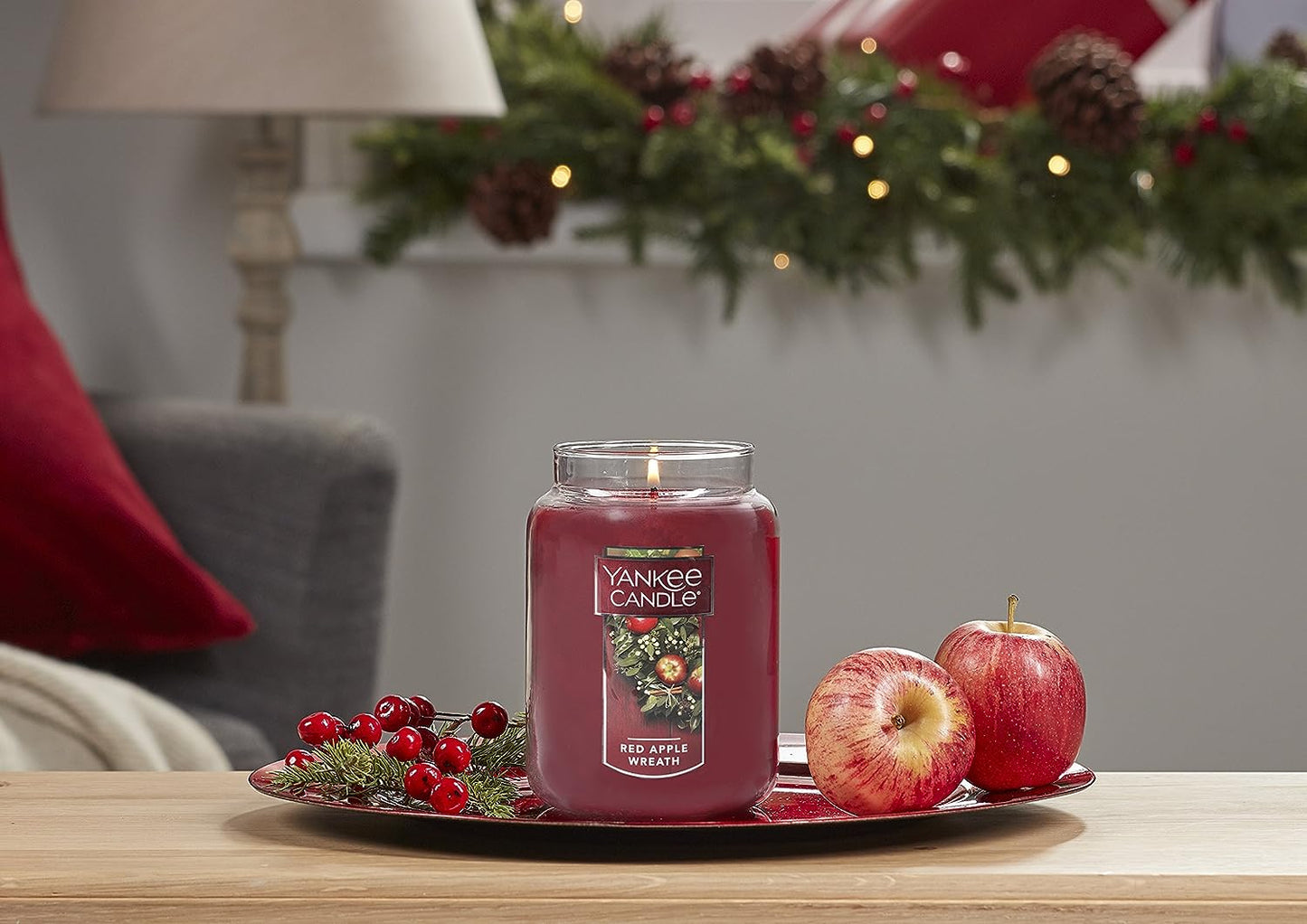 Yankee Candle Red Apple Wreath Scented, Classic 22oz Large Jar Single Wick Candle, Over 110 Hours of Burn Time, Christmas | Holiday Candle